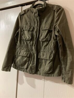 H&M Olive Green Utility Jacket with Front Pockets